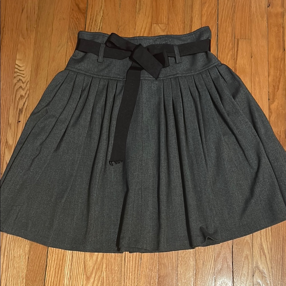 Zara Basic Vintage Gray A-Line Skirt with Black Belt